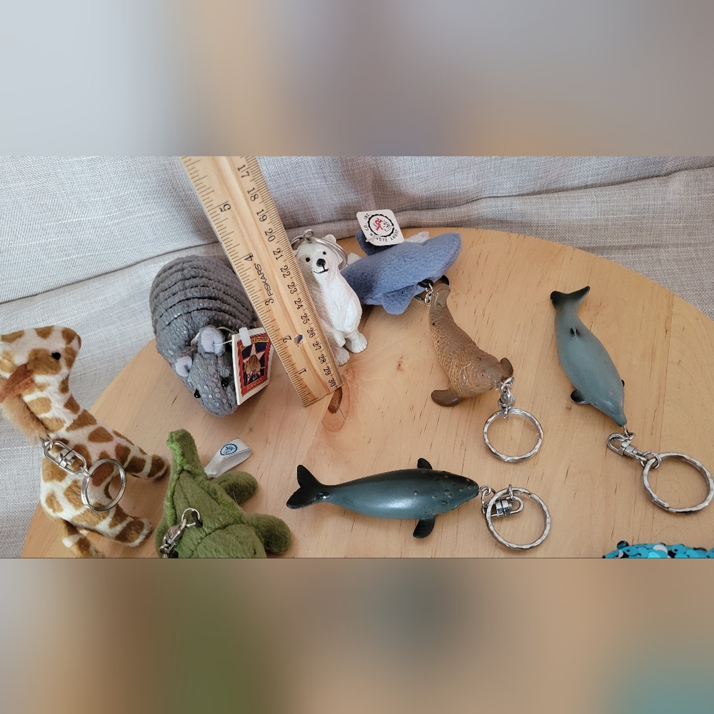 Vintage 1990's Lot of 12 Animal and Marine Life Key & Card Holders / Key Rings - Picture 4 of 16